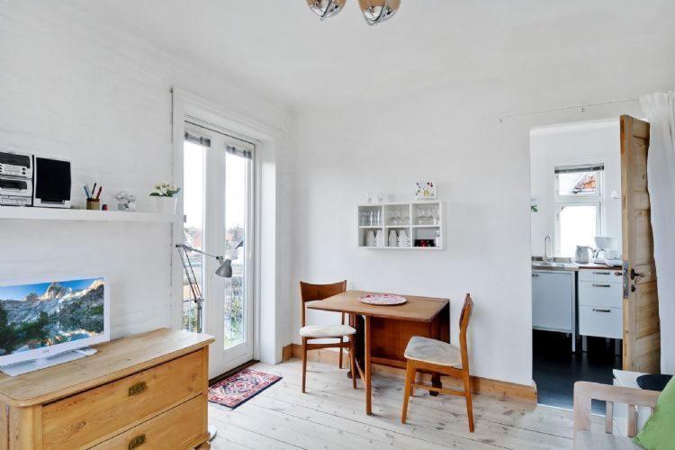 Villalejlighed I Bronshoj Appartement *